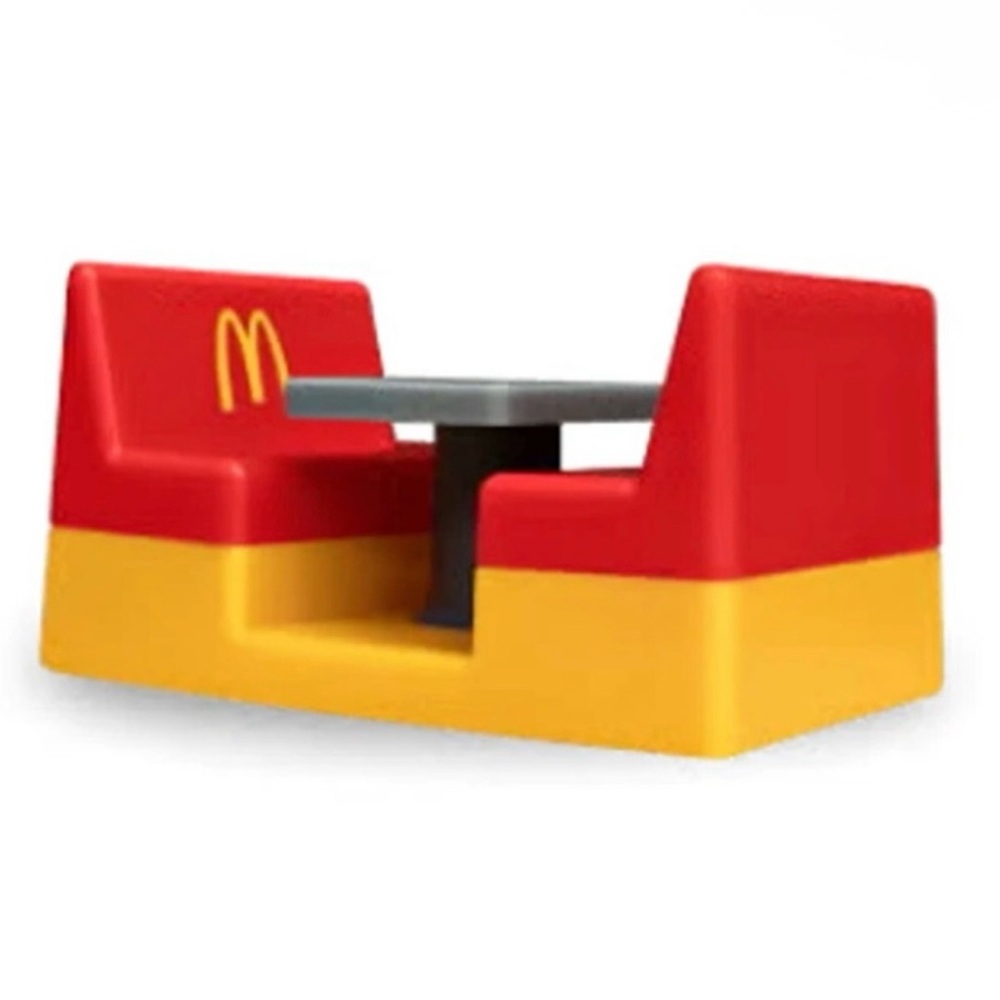 McDonald's Lil McDonald's Booth Mini Dining Table Asia Happy Meal Collectible